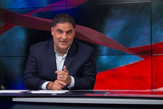 640px-cenk_uygur_hosting_the_young_turks_282694205903429