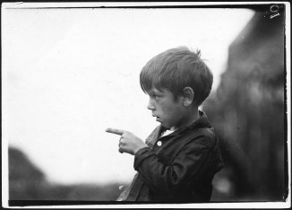 -I_nearly_cut_my_finger_off,_cutting_sardines_the_other_day.-_7_year_old_Byron._Eastport,_Me._-_NARA_-_523459