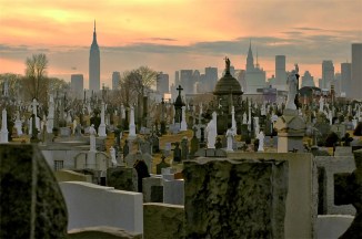 1280px-CalvaryCemeteryQueens_edit.jpg